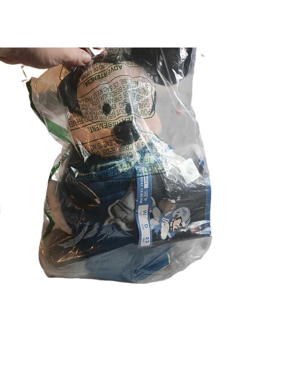 NFL Detroit Lions Disney Mickey Character & Throw Set new with tag sealed bag
